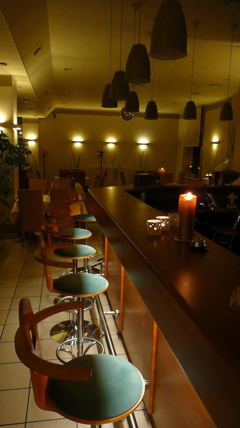Hotel Ior بوزنان المظهر الخارجي الصورة